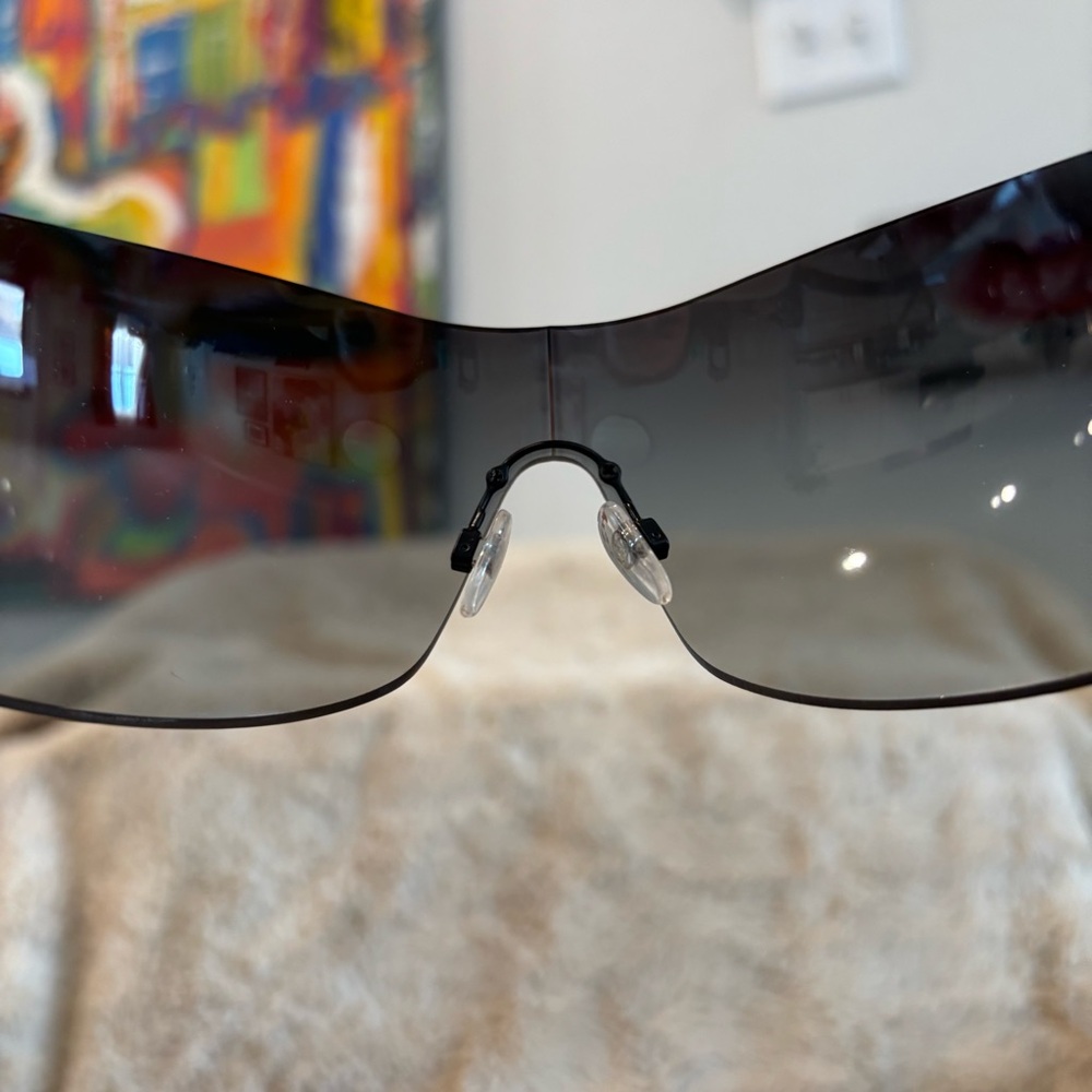 CHANEL 4124 Black Sunglasses with Case - Picture 3 of 15
